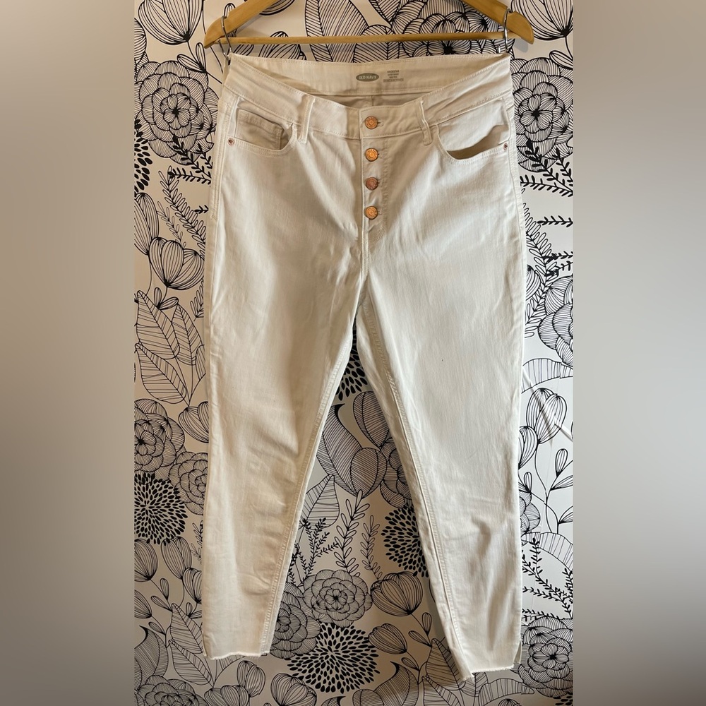 Old Navy Women's White Skinny Jeans
